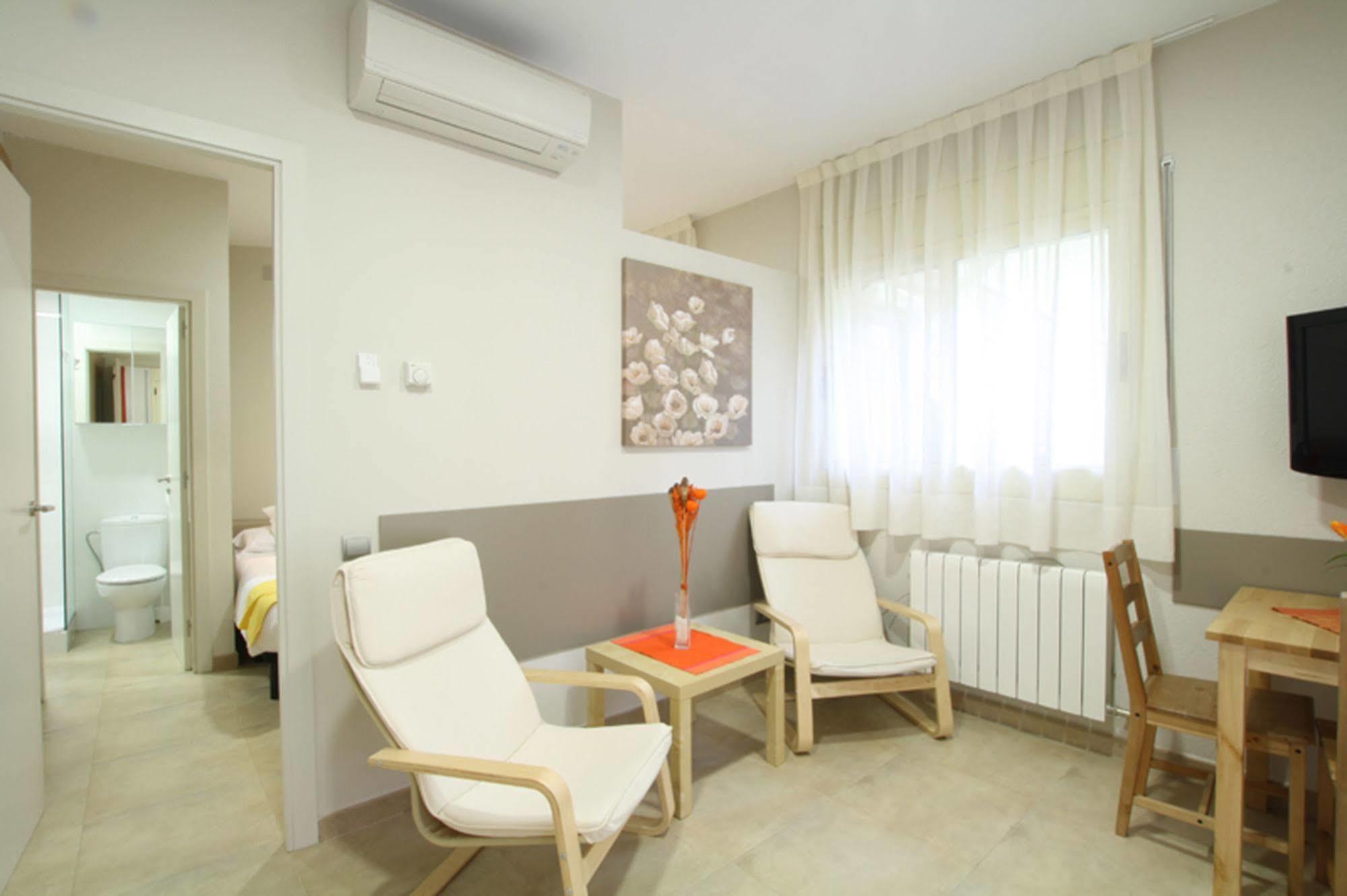 Barcelona Sants Station Apartments Extérieur photo
